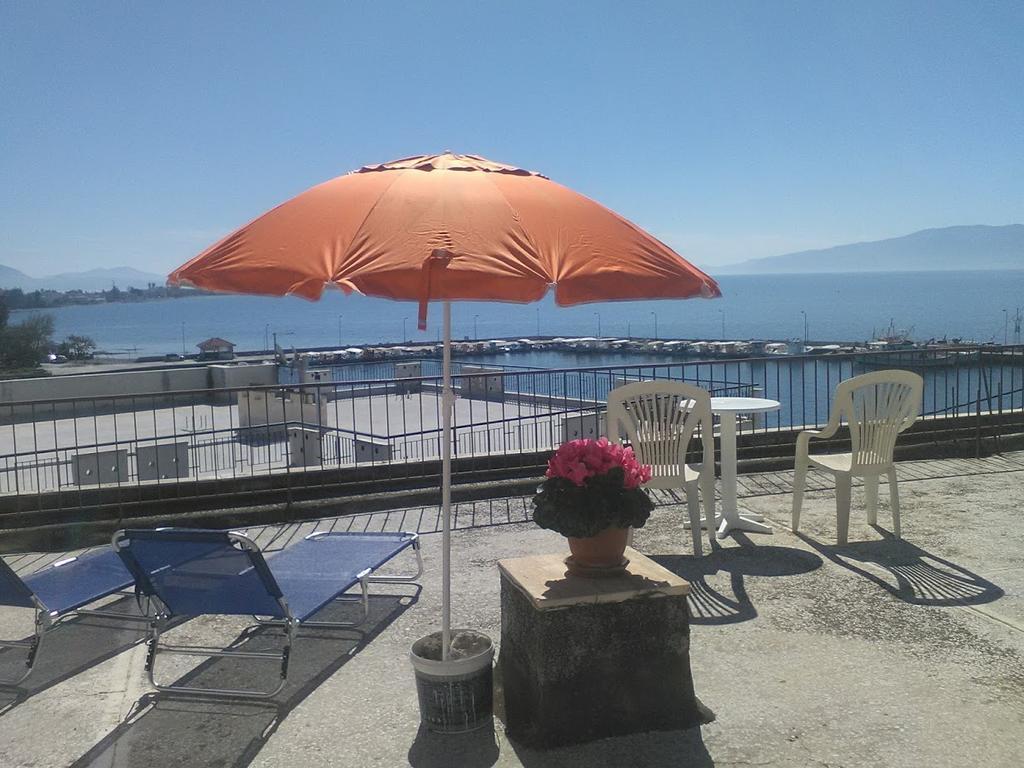 Aparthotel Iliahtides Amarinto Exterior foto