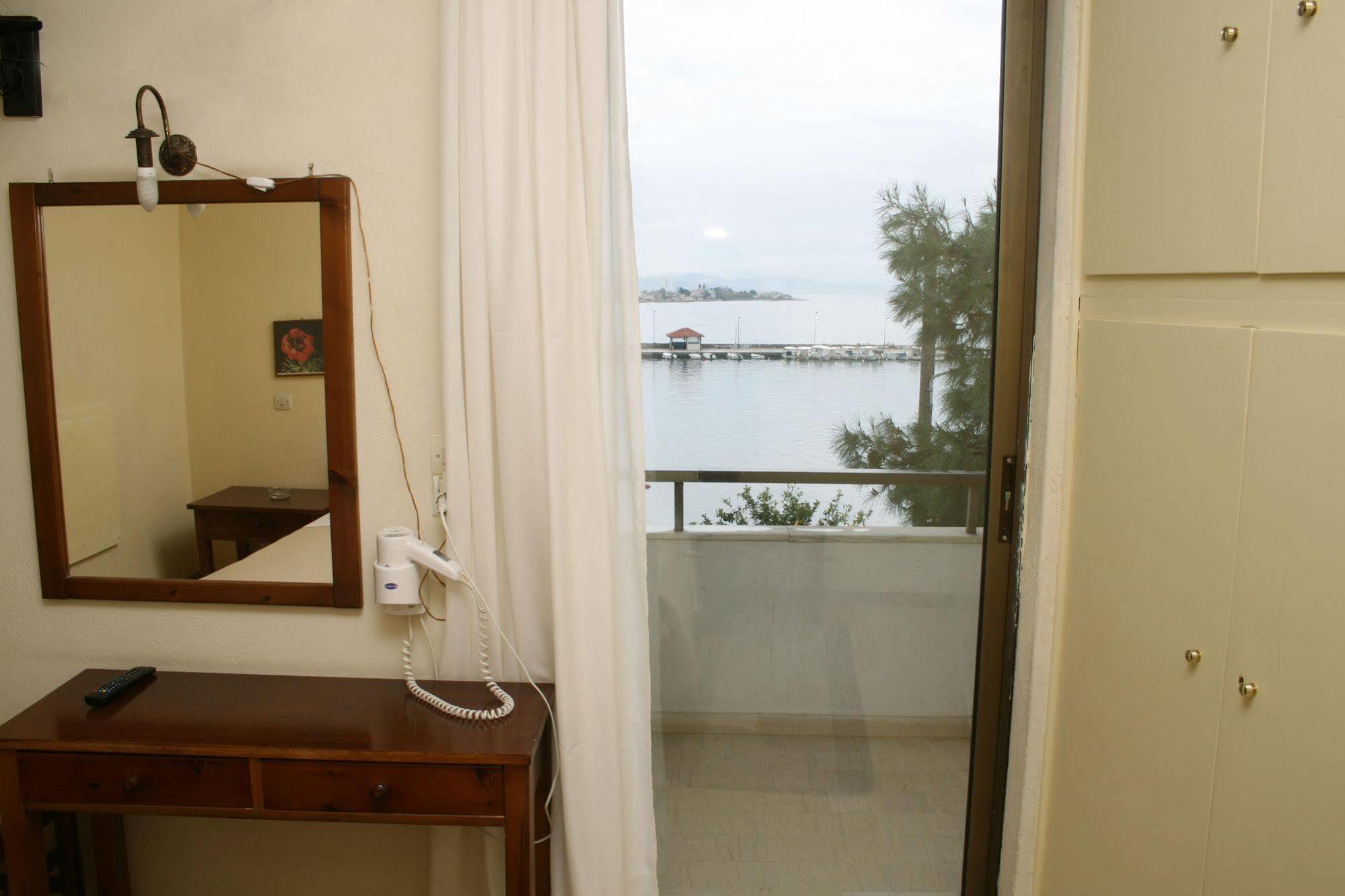 Aparthotel Iliahtides Amarinto Exterior foto